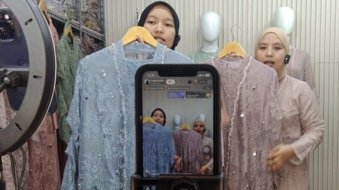 TikTok: Social media app shuts shop after Indonesia ban